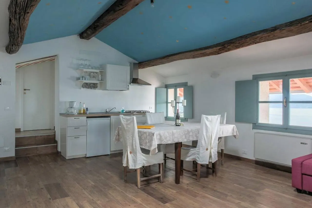 Farm stay Agriturismo Conte Brunello Salo Italy