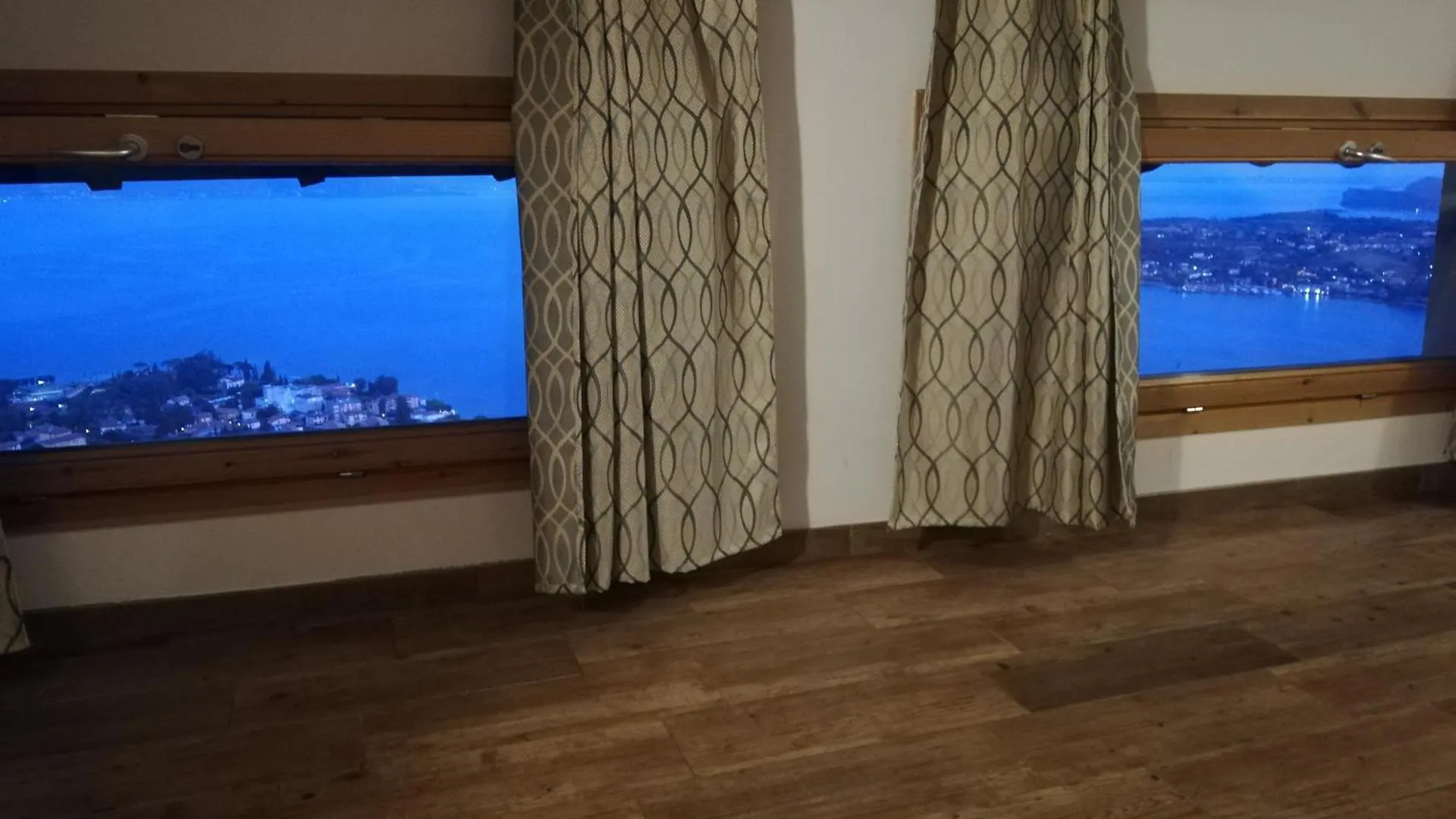 Agriturismo Conte Brunello Salò Κατάλυμα σε φάρμα